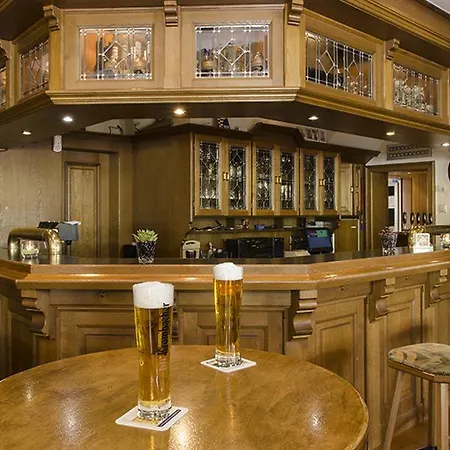 Hotel Schweinsberg 3*